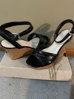 Franco Sarto Women's Black Patent Cork Wedge Sandals size 8m